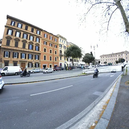 Bijoux De Vatican ローマ